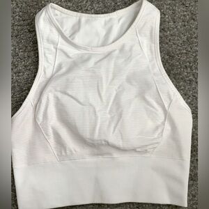 Lululemon tank.
